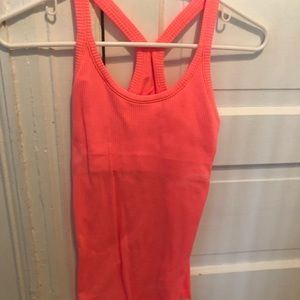 lululemon NWOT size 4 ebb to street tank top